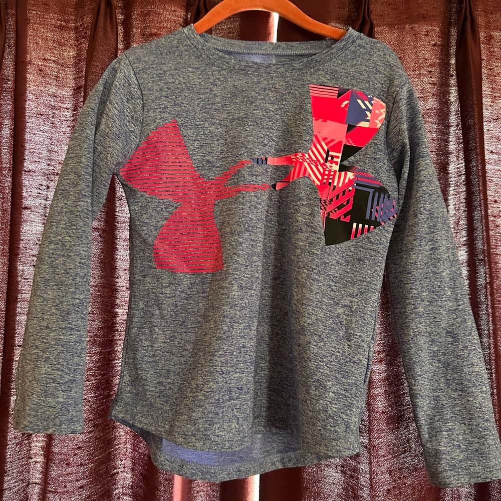 Under Armour top size 4